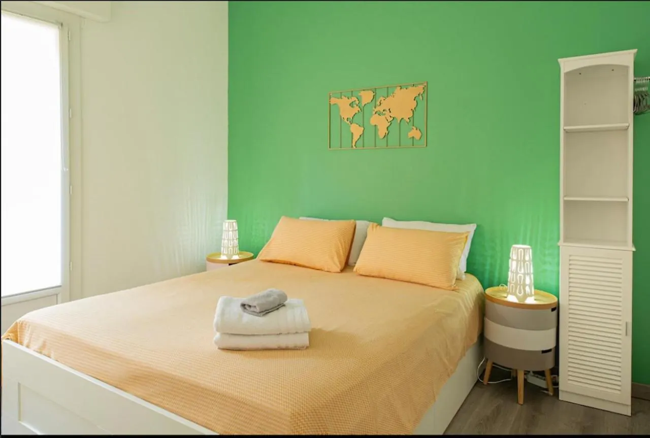 Appartement Des Cordeliers Avec Parking Albi Apartment